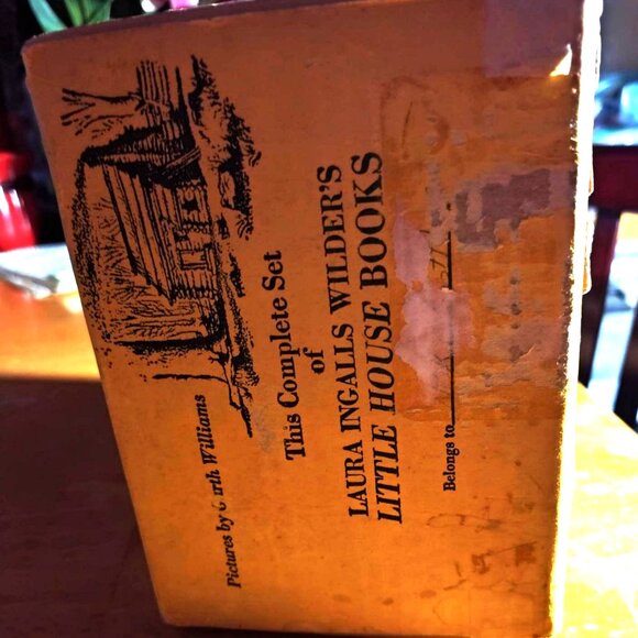 ***SOLD*** Complete 9-Volume Little House Box Set – - Picture 9 of 10